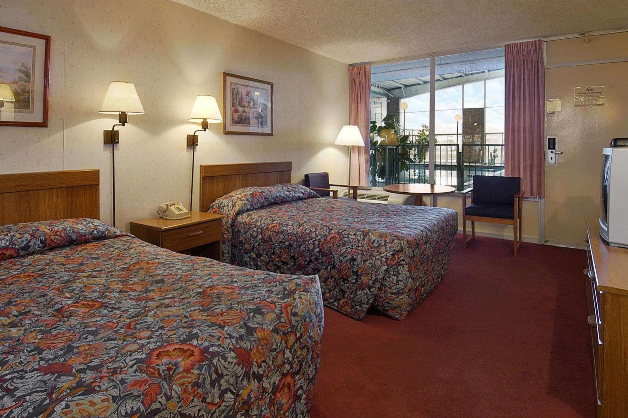 Knights Inn Rantoul 客房 照片